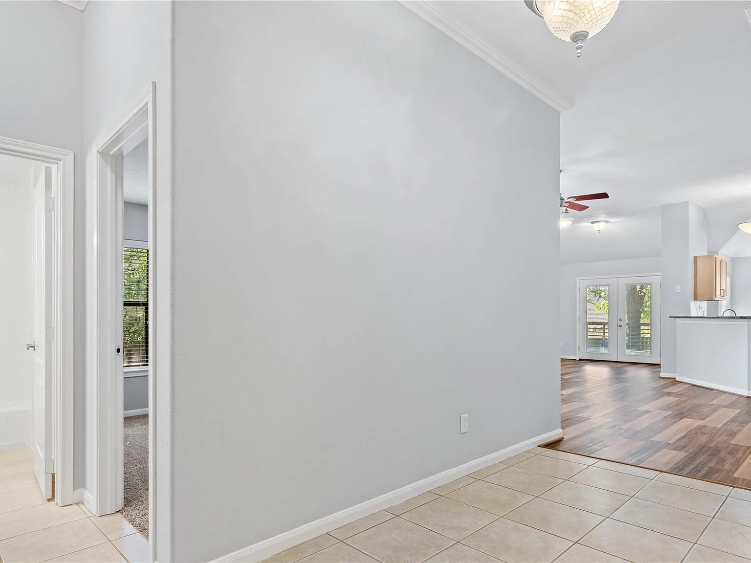 3 bed, 2.0 bath, 1590 sqft, $1,900 — Photo 4