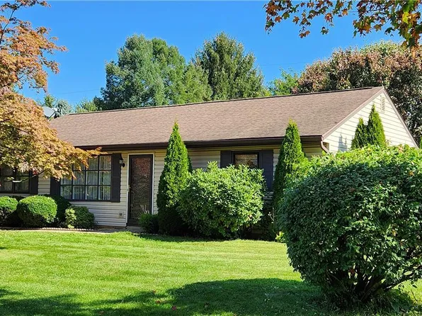 4055 Devonshire Rd, Bethlehem, PA 18020