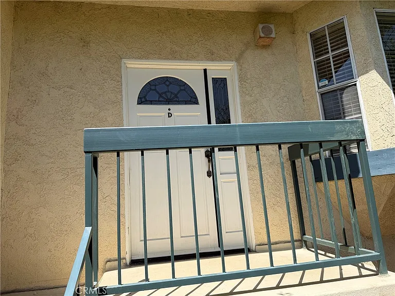 406 E California St #D — Photo 2