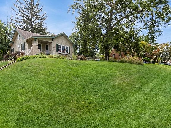 3rd image of 3800 Washington Ave