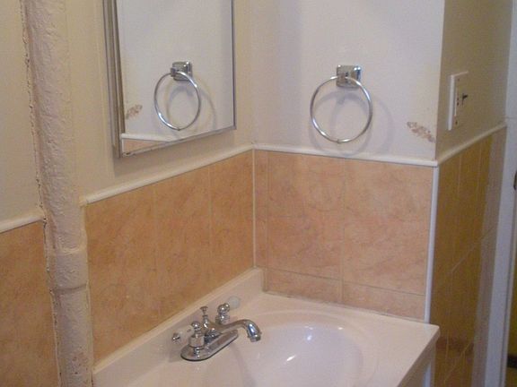 3rd image of 513 W 135th St APT 5A