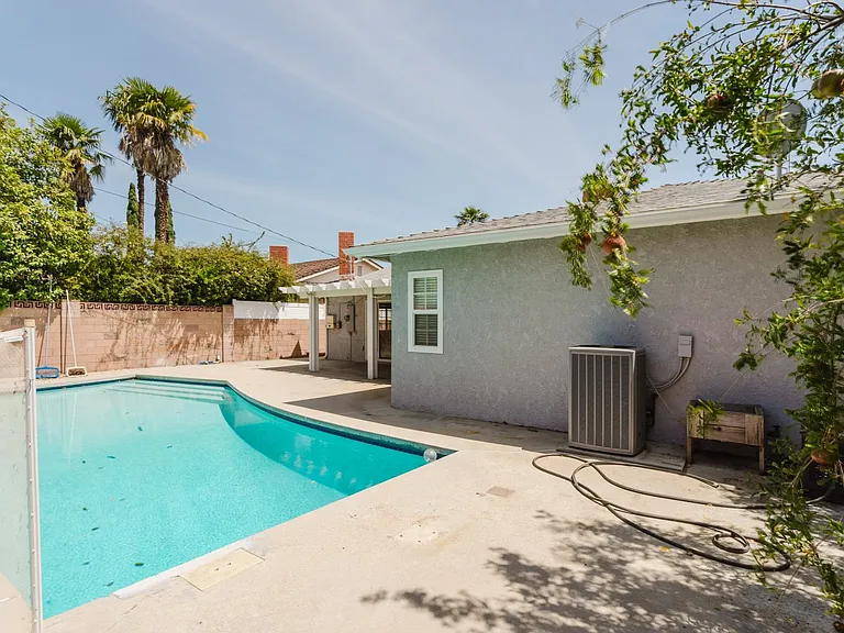17419 Blackhawk St — Photo 52