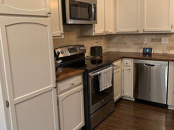 5th image of 1119 Oak Moss Dr
