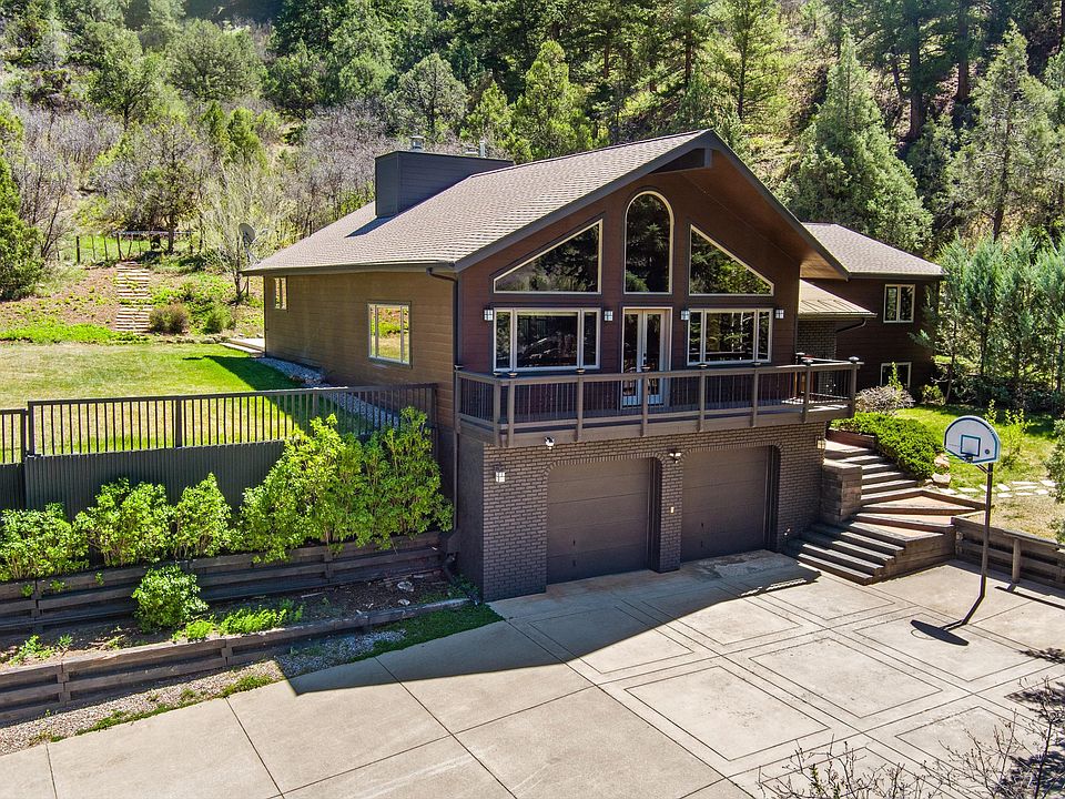 1st image of 377 Crystal Ln
