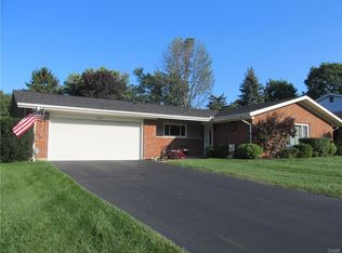 5330 Wolf Ridge Rd, Dayton, OH 45415
