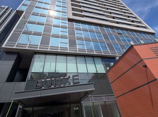 609 Sherbourne St #1909, Toronto, ON M4X0A4