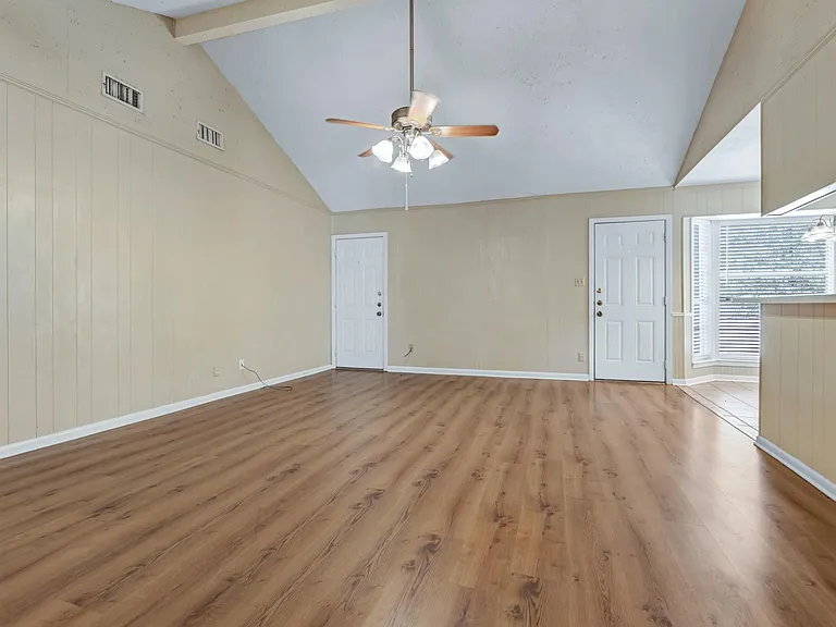 1118 Berkeley St — Photo 3