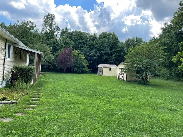 1426 Meyers Station Rd — Photo 5