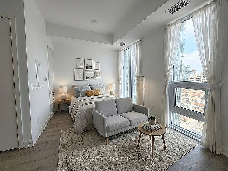 100 Queen St E #2912 — Photo 15