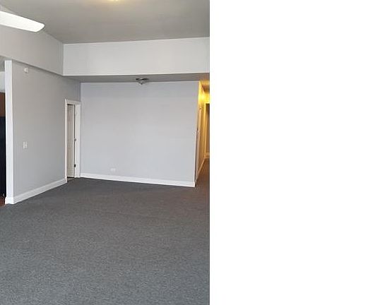 2nd image of 6909 S Paxton Ave