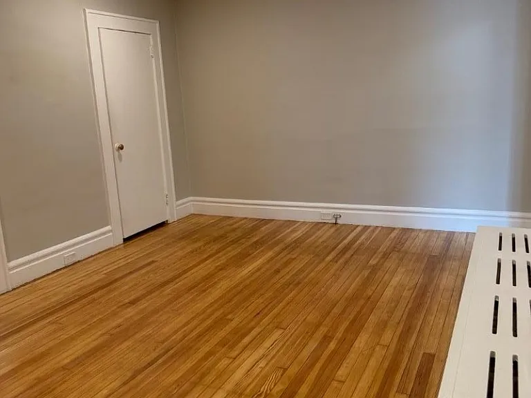 35 Mountainview St — Photo 5