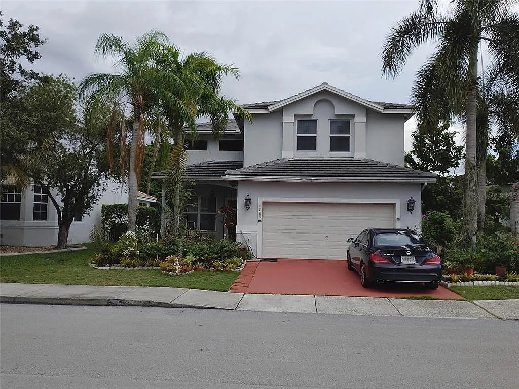 4 bed, 3.0 bath, 2165 sqft, $3,500 — Photo 1