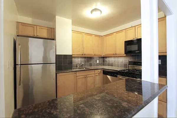 Rented by Compass | media 12