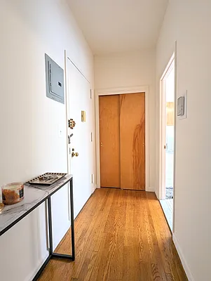 Rented by Manhattan Spaces | media 7