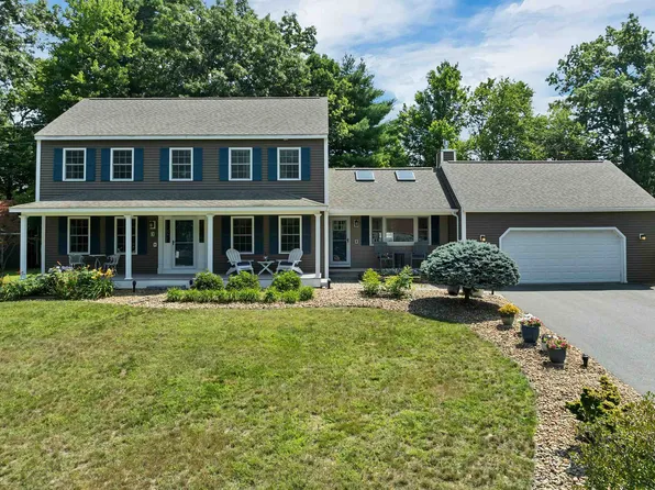 3 Glenwood Drive, Litchfield, NH 03052