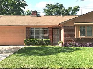 9314 Vickijohn Dr, Houston, TX 77031