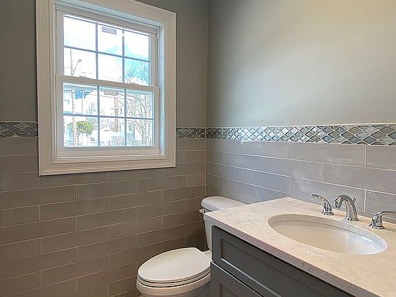 2nd image of 2764 Natta Blvd