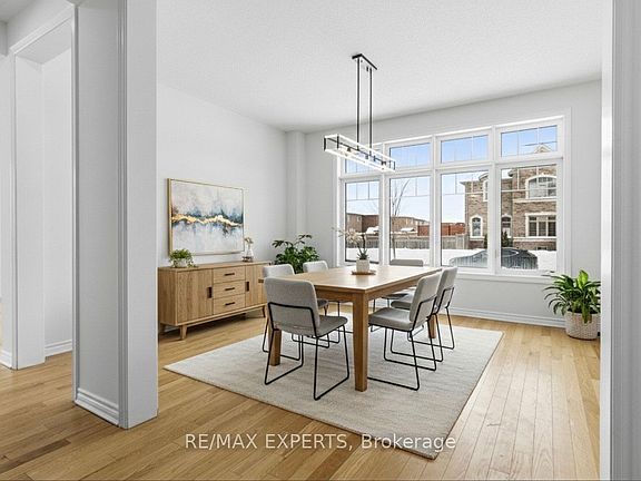 3rd image of 983 Barton Way