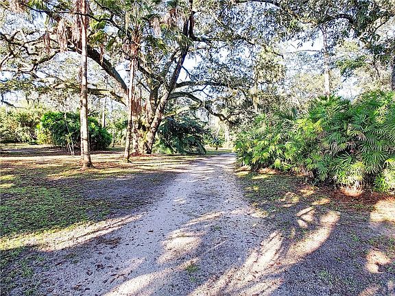 3rd image of 3744 Lake Drawdy Dr