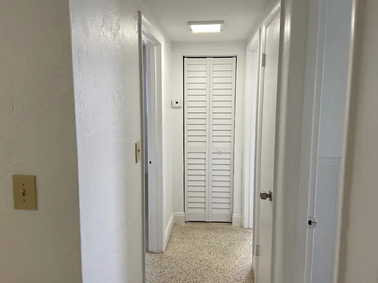 931 SW 71st Ave #931 — Photo 2