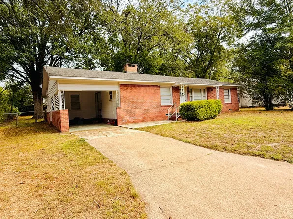 514 McMillan Dr, Winnsboro, TX 75494