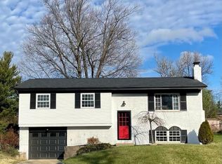 2642 Valley Trails Dr, Villa Hills, KY 41017