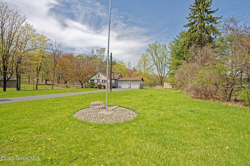 3rd image of 191 Miller Road