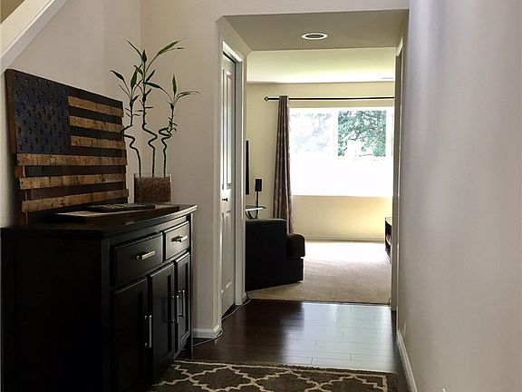 4th image of 4260 E Roosevelt Ave