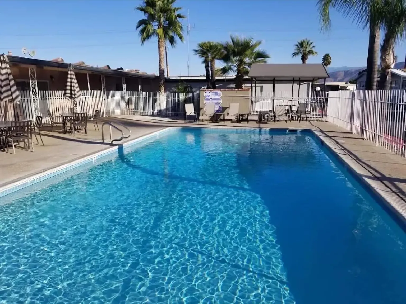 2 bed, 1100 sqft, $1,850 — Photo 2