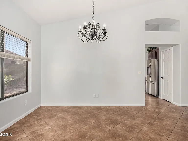 1625 E Montoya Ln — Photo 7