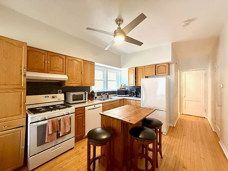 3911 N Spaulding Ave #1 — Photo 5