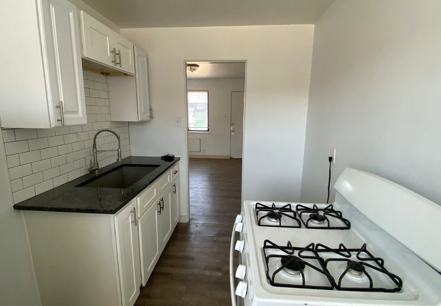 1 Bedroom 1 Bathroom Ready for Move In! — Photo 1