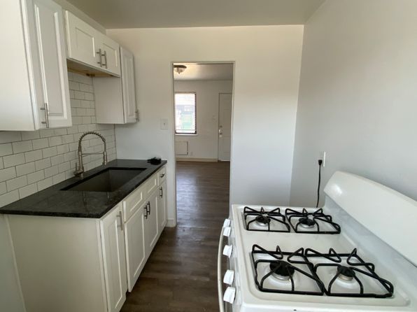 1457 Kenton St #404