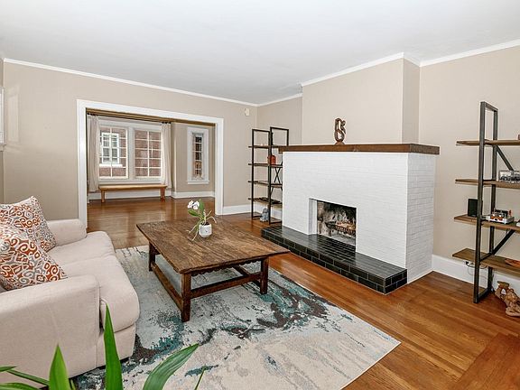5th image of 3006 Springer Ave