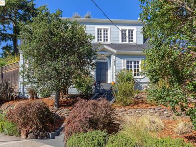 495 Jean St, Oakland, CA, 94610