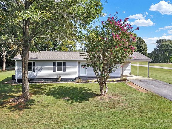 4th image of 3606 Flint Dr