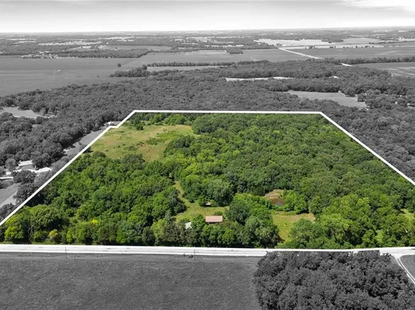 1425 Labette Rd, Ottawa, KS 66067