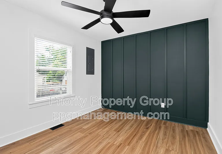 1033 Drummond Ave — Photo 29