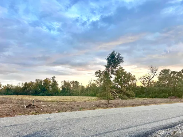 1 Highway 22 #A, Darrow, LA 70725