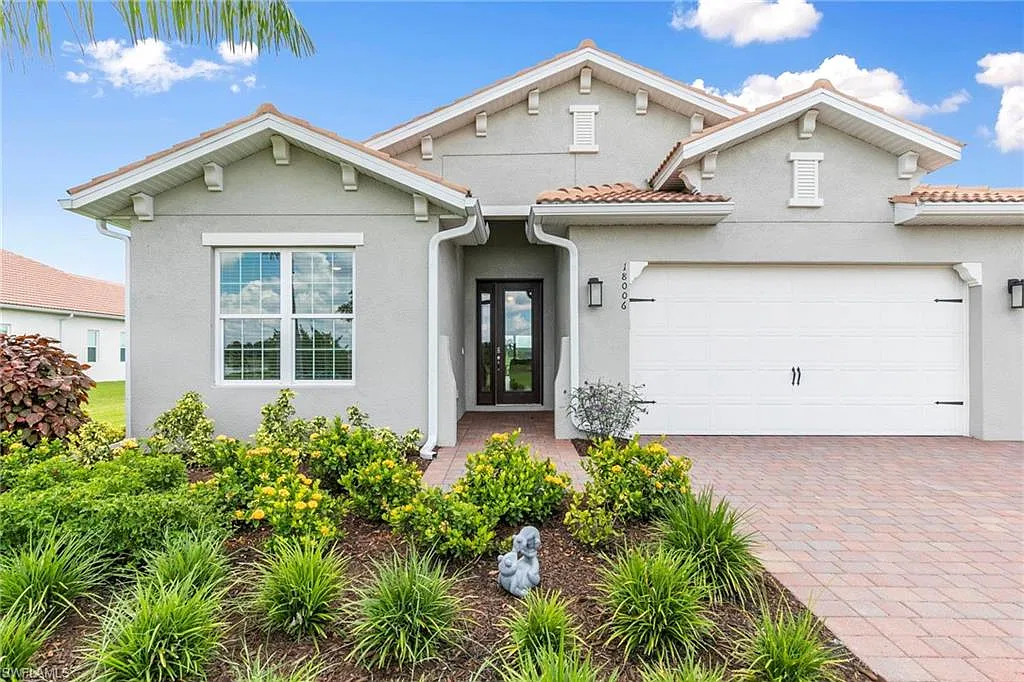 3 bed, 4.0 bath, 2246 sqft, $5,750 — Photo 3