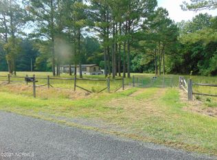400 Labor Camp Rd, Edward, NC 27821