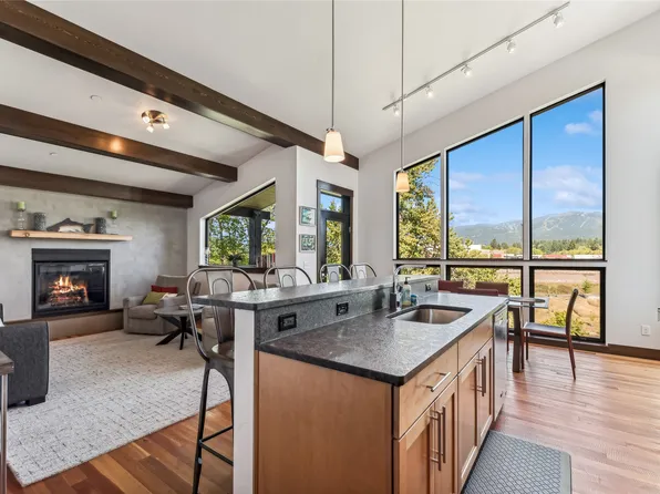 120 W 2nd St #A, Whitefish, MT 59937