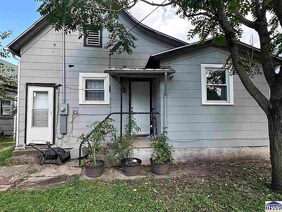 2nd image of 924 N 14th St
