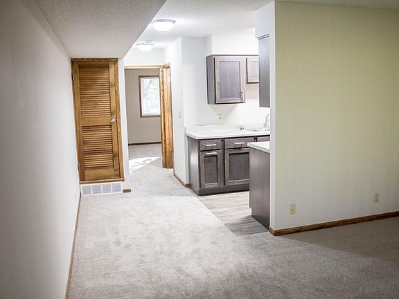 5th image of 4500 Prescott Ave APT 9