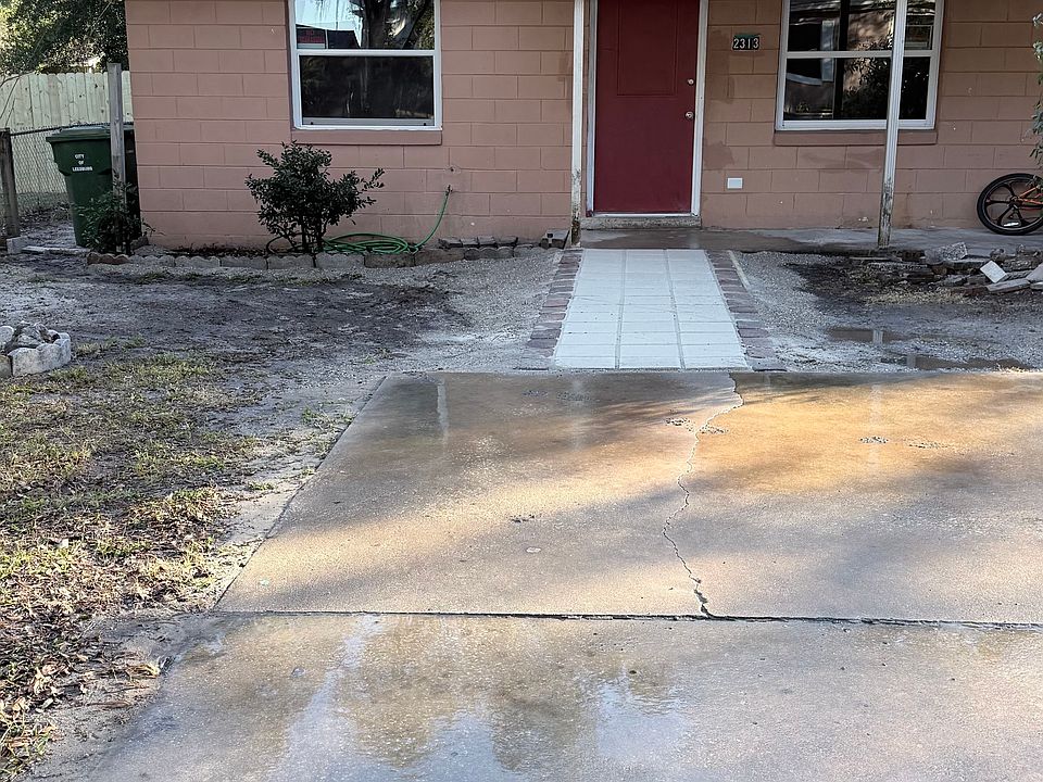 1st image of 2313 Olivet Ave