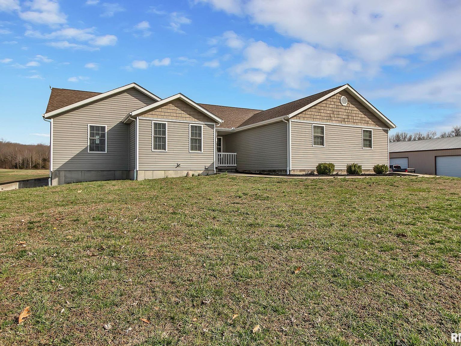 628 Lakecrest Dr, Creal Springs, IL 62922 Zillow