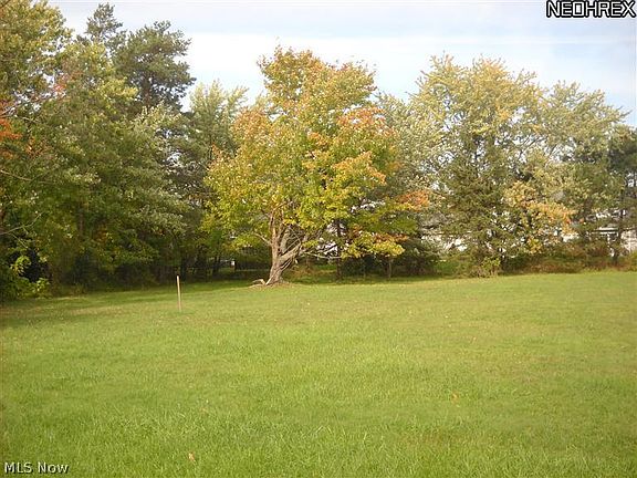 3rd image of 19198 Pierce Dr