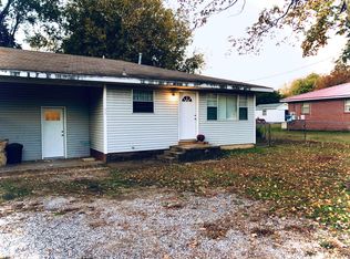 64 Neal St, Farmington, AR 72730