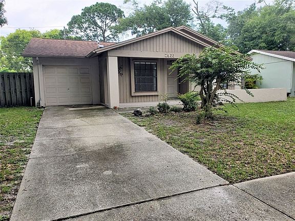 2nd image of 2933 Glen Haven Dr