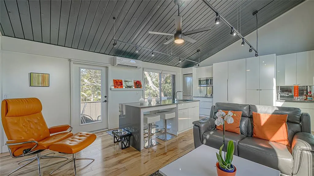 1 bed, 561 sqft, $3,500 — Photo 1